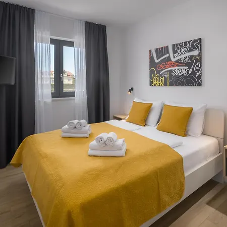 Lana Premium 2 Apartamento *