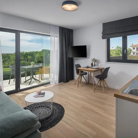 아파트 Lana Premium 2 *